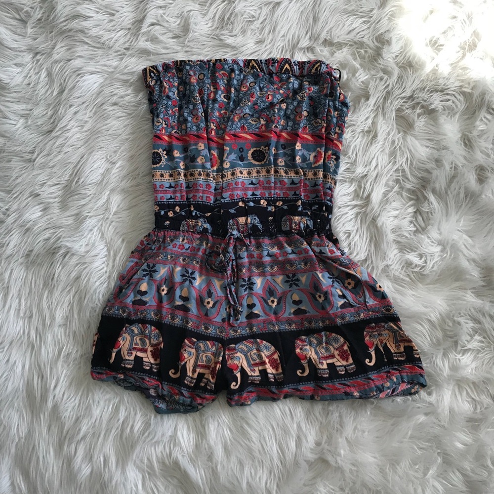 Strapless print romper